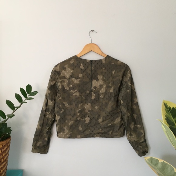 ASOS long sleeve camo top with mesh overlay - Picture 3 of 7